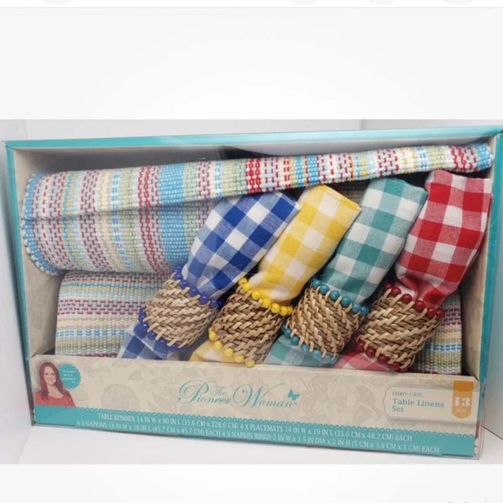 Pioneer Woman 13 Piece Chunky Stripe Table Linens